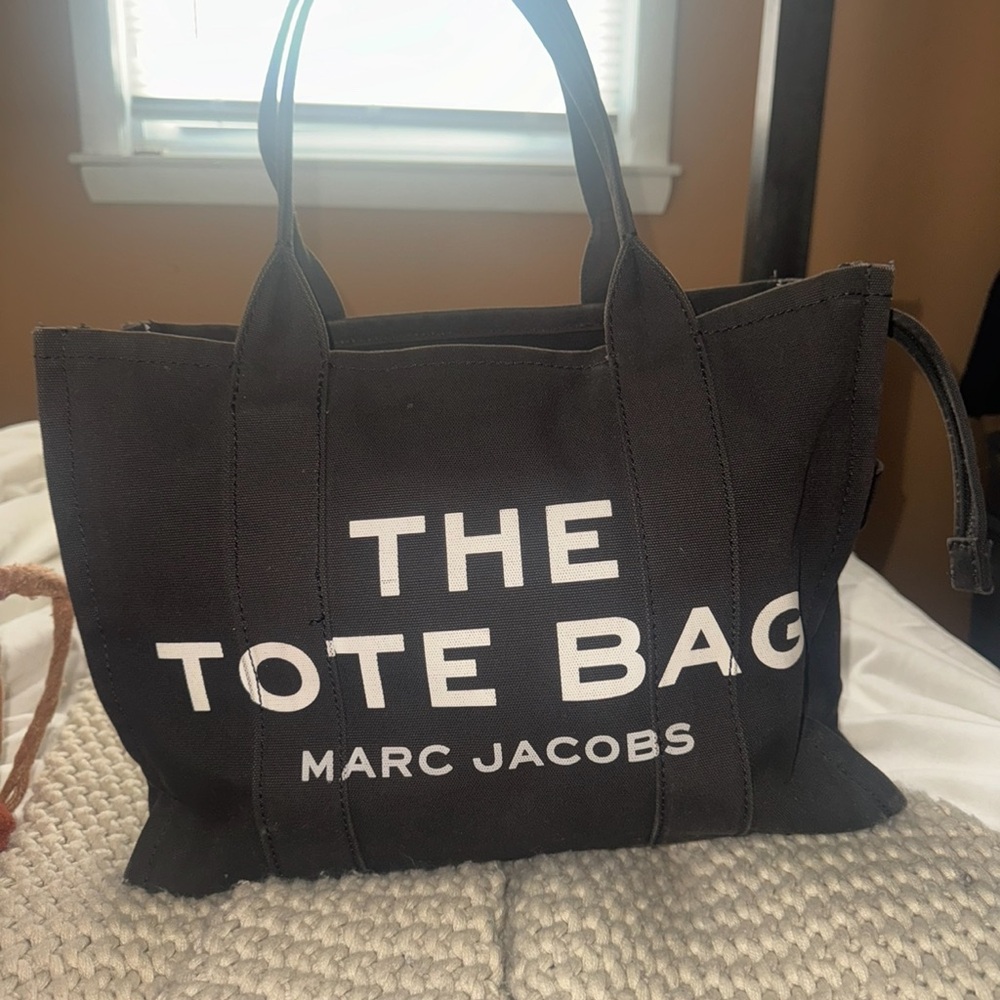 Marc Jacobs Black Tote Bag with Textured Fabric and Bold Branding